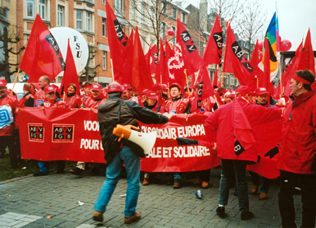 Trades Unionists on the D14 demo in Brussels December 2001