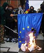 Burning EU flag in Nice